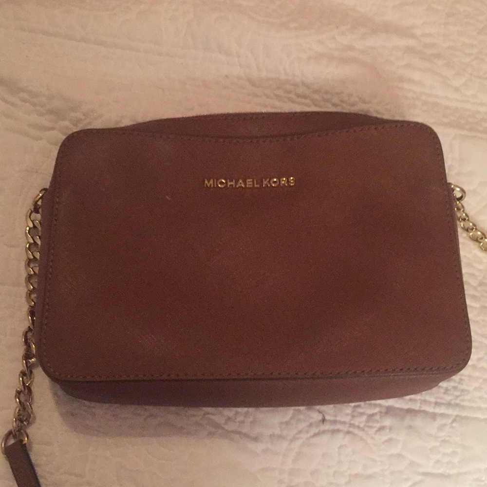 Micheal Kors Crossbody purse